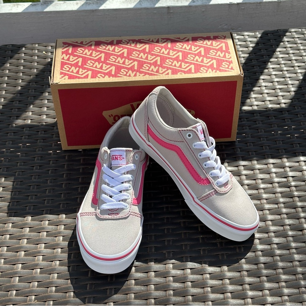 New Vans Kids' Ward Low Top Sneakers, Size 3 POP STITCH GRAY Pink HONEYSUCKLE